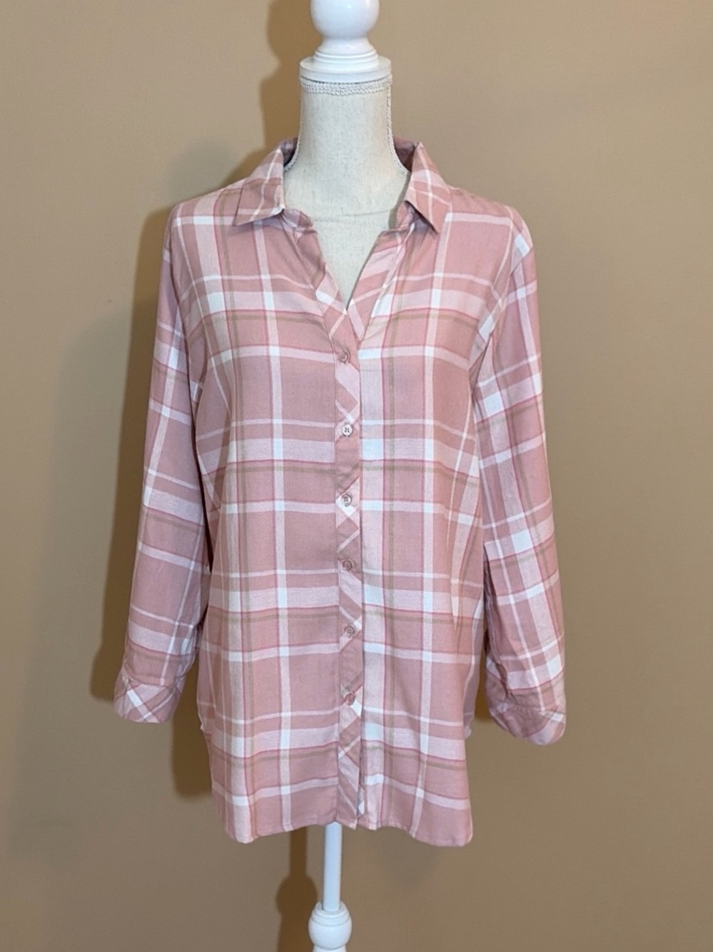 Hester & Orchard Large Pink Plaid Flannel Button-Down Shirt